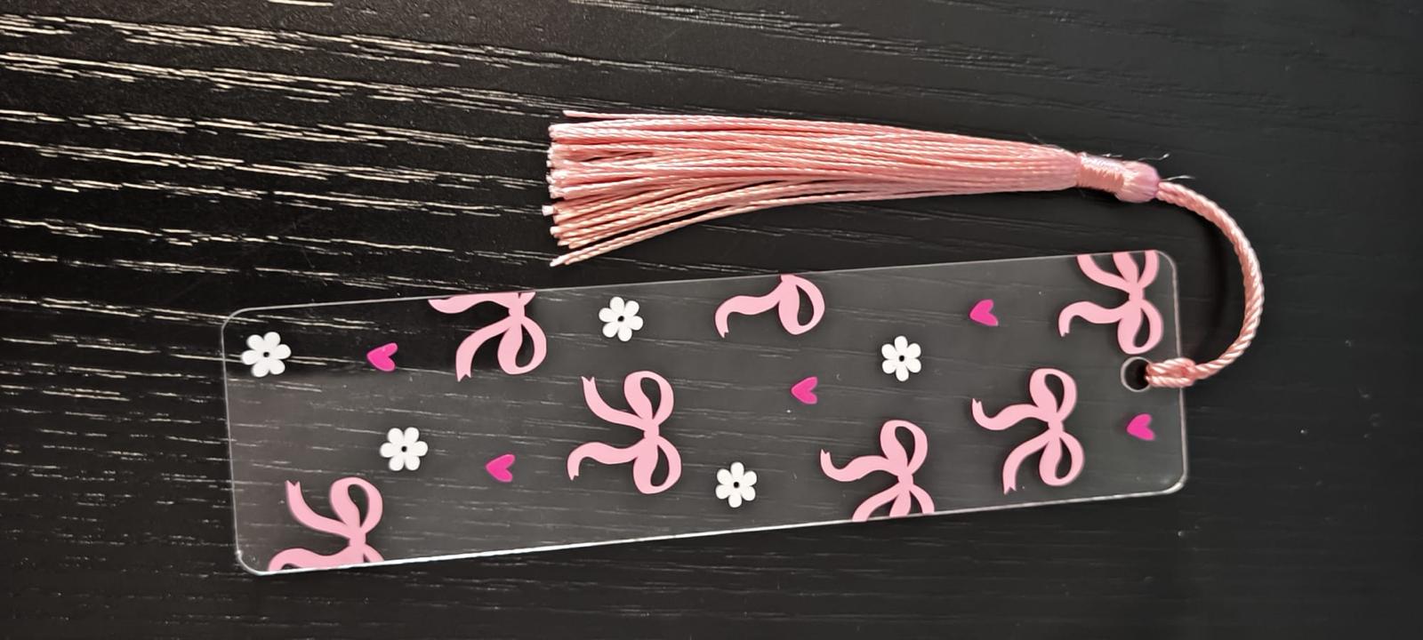 Marque-page nœuds roses