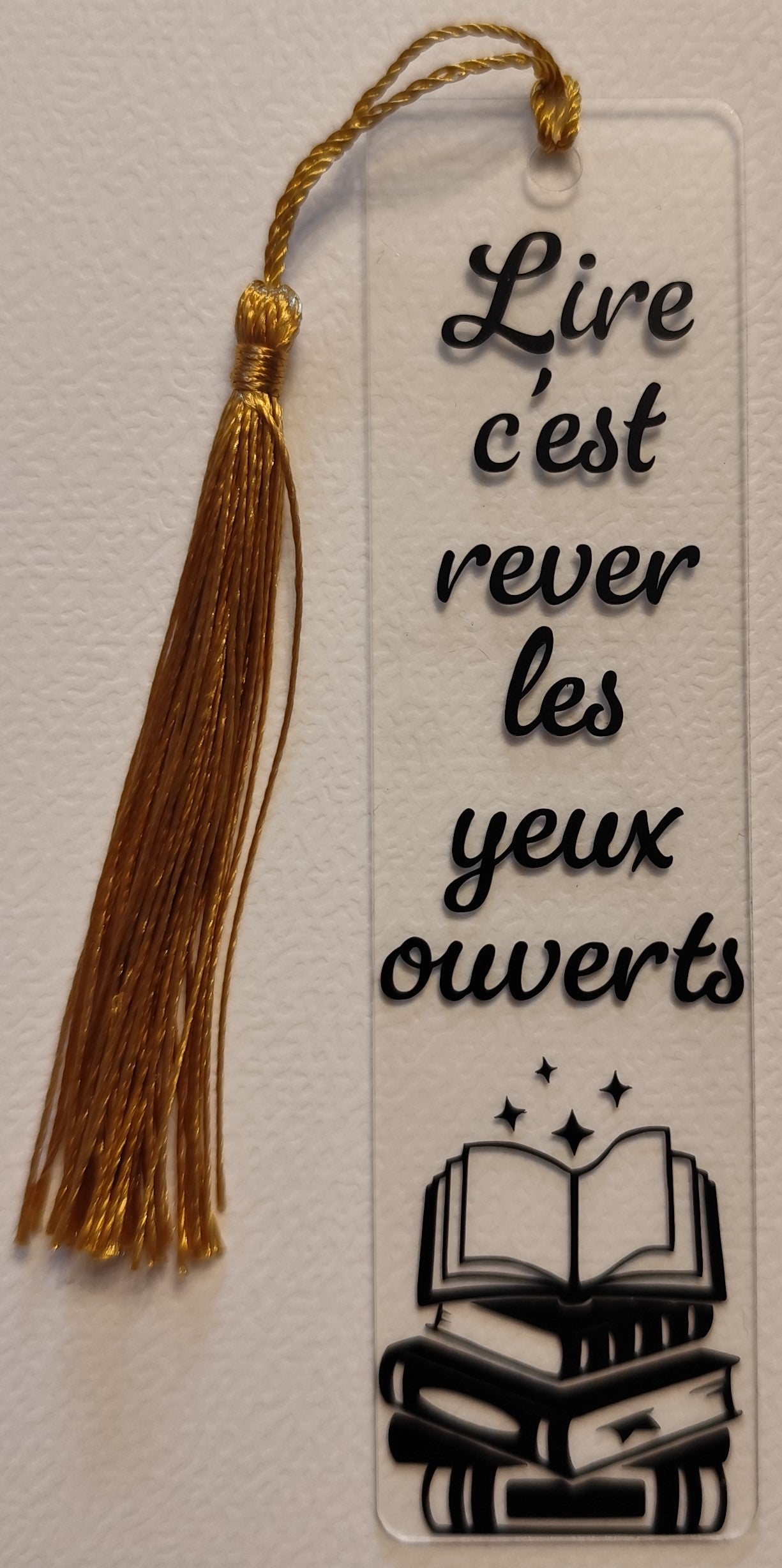Marque-page acrylique – Écriture « Lire c’est rêver »