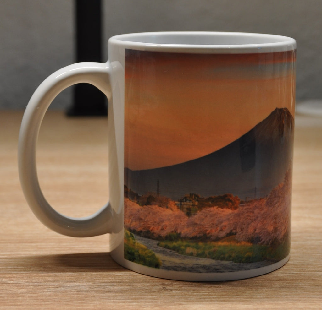 Mug Japon – Mont Fuji & Cerisiers en fleurs – 330ml