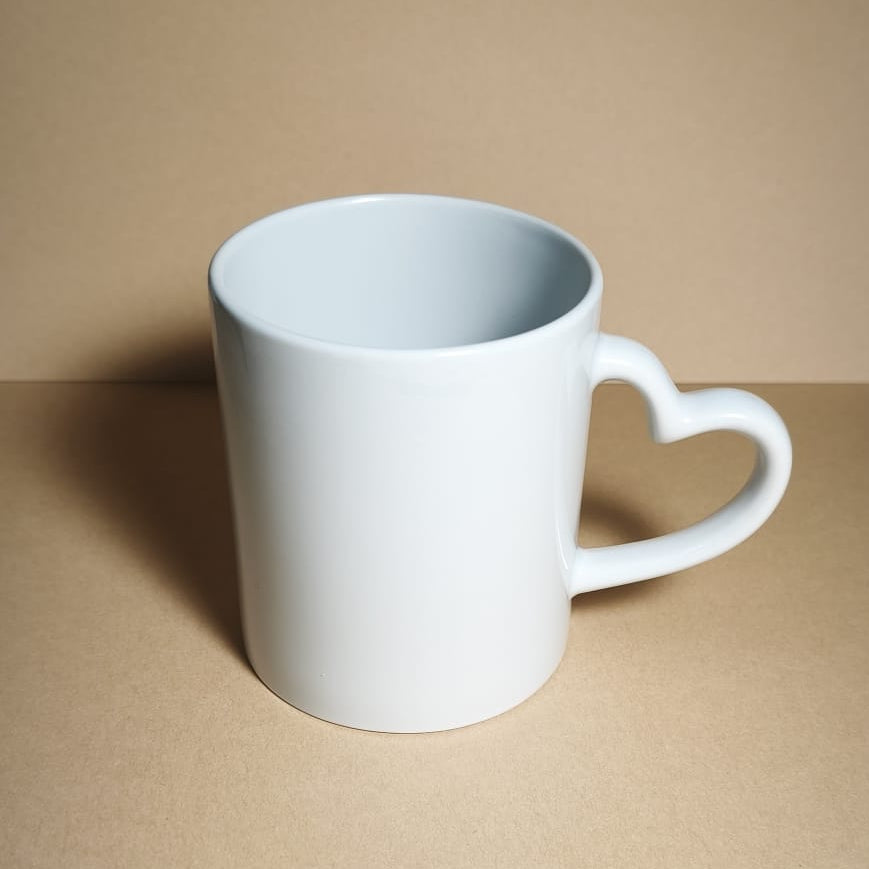 Mug anse cœur à personnaliser