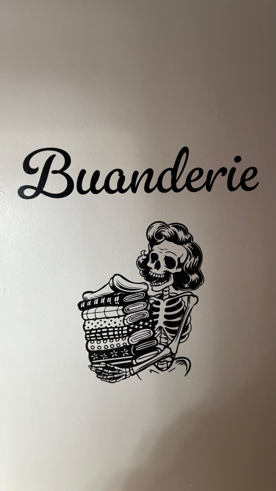 Sticker sur surface lisse pour intérieur et extérieur – Design, couleur et taille au choix